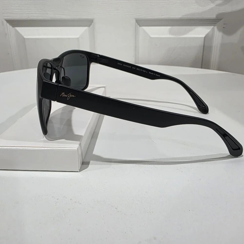 NWT Maui Jim RED SANDS Sunglasses Polarized.